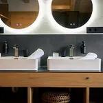 Daire Boutique Alpi - Private Sauna & Garden