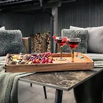 Boutique Alpi - Private Sauna & Garden Garmisch-Partenkirchen