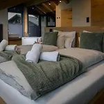 Apartman Boutique Alpi - Private Sauna & Garden