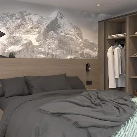 Boutique Alpi - Private Sauna & Garden 加爾米施-帕滕基興