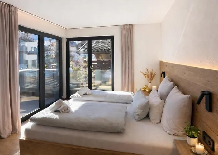 Boutique Alpi - Private Sauna & Garden Apartment Garmisch-Partenkirchen