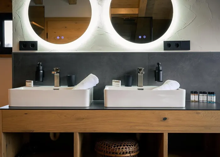 Apartamento Boutique Alpi - Private Sauna & Garden