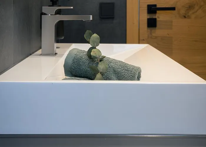 Boutique Alpi - Private Sauna & Garden